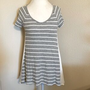 Sugar Rush JR SS Knit Top. Grey and Cream. Size M NWT.